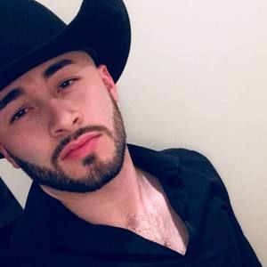 Meet your Posher, Elvis